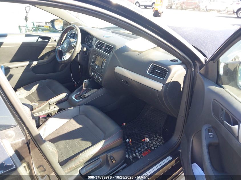2013 VOLKSWAGEN GLI AUTOBAHN W/NAV 3VW4T7AJXDM451798