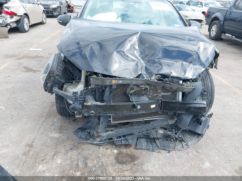 VIN KMHD74LF1JU519486 2018 HYUNDAI ELANTRA SE