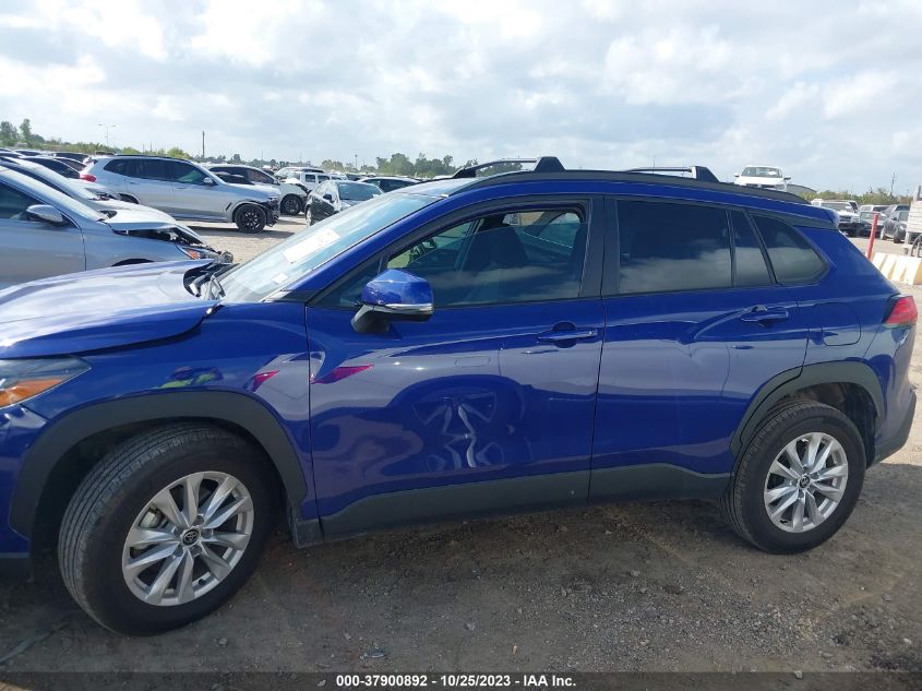 2022 TOYOTA COROLLA CROSS LE - 7MUCAAAG1NV017573