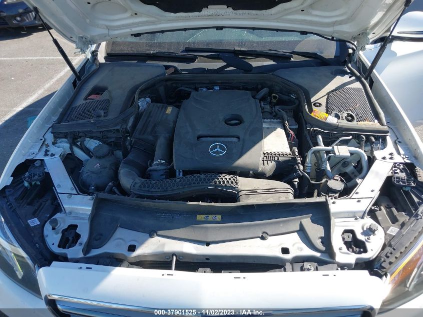 2018 MERCEDES-BENZ E 300 WDDZF4JB4JA458705