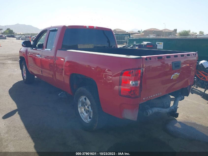 2013 CHEVROLET SILVERADO 1500 LT - 1GCRCSE05DZ115729