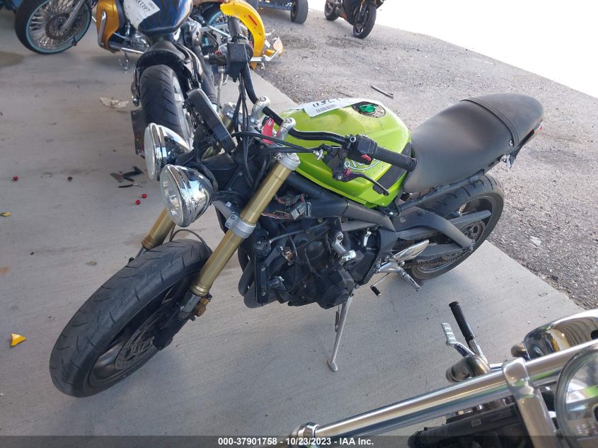 2010 TRIUMPH MOTORCYCLE STREET TRIPLE 675 - SMTD01NE1AJ414588