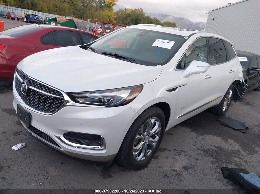 VIN 5GAEVCKW0JJ220262 2018 BUICK ENCLAVE AVENIR