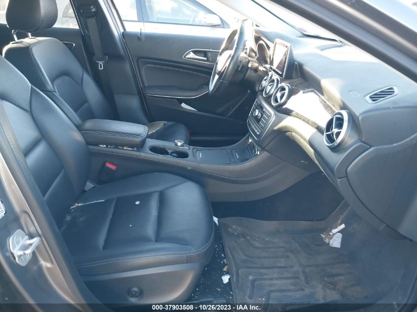 2015 MERCEDES-BENZ GLA 250 WDCTG4GB6FJ175731