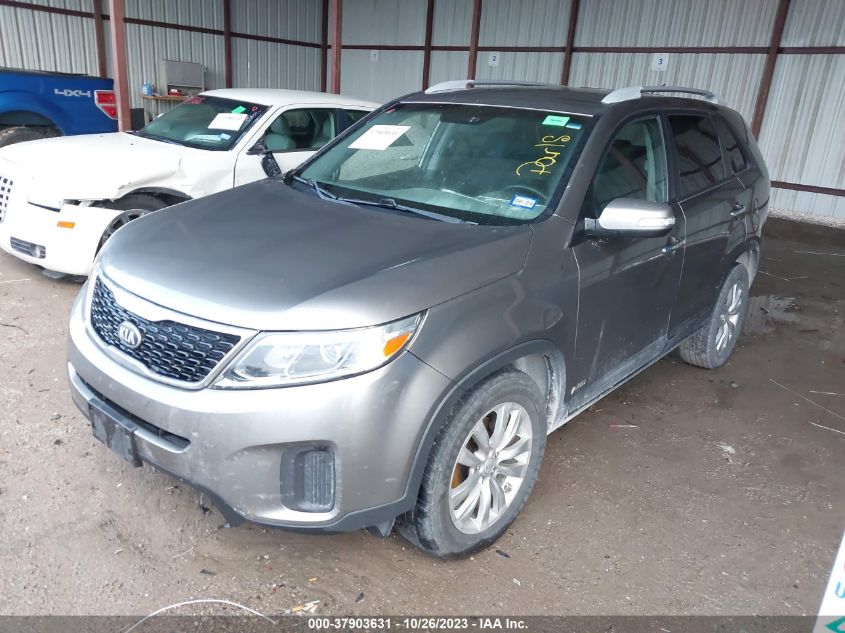 2015 KIA SORENTO LX - 5XYKTDA76FG605372