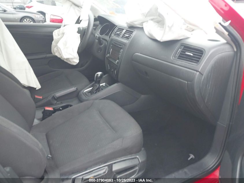 2015 VOLKSWAGEN JETTA 2.0L S - 3VW2K7AJ2FM407162