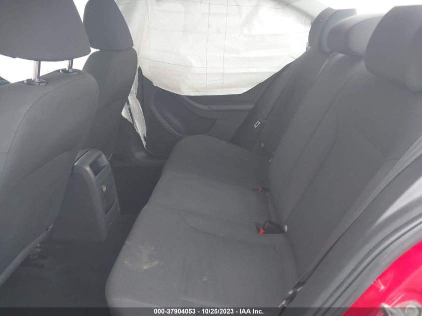 2015 VOLKSWAGEN JETTA 2.0L S - 3VW2K7AJ2FM407162