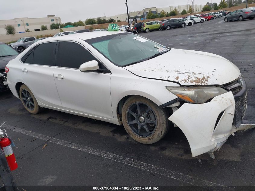 2015 TOYOTA CAMRY SE - 4T1BF1FK9FU077632