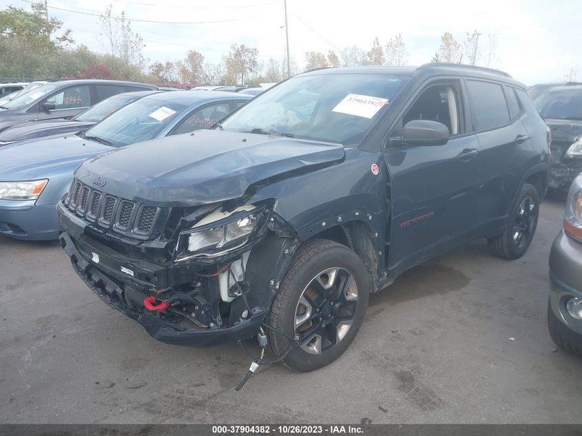 VIN 3C4NJDDB3JT320729 2018 JEEP COMPASS TRAILHAWK