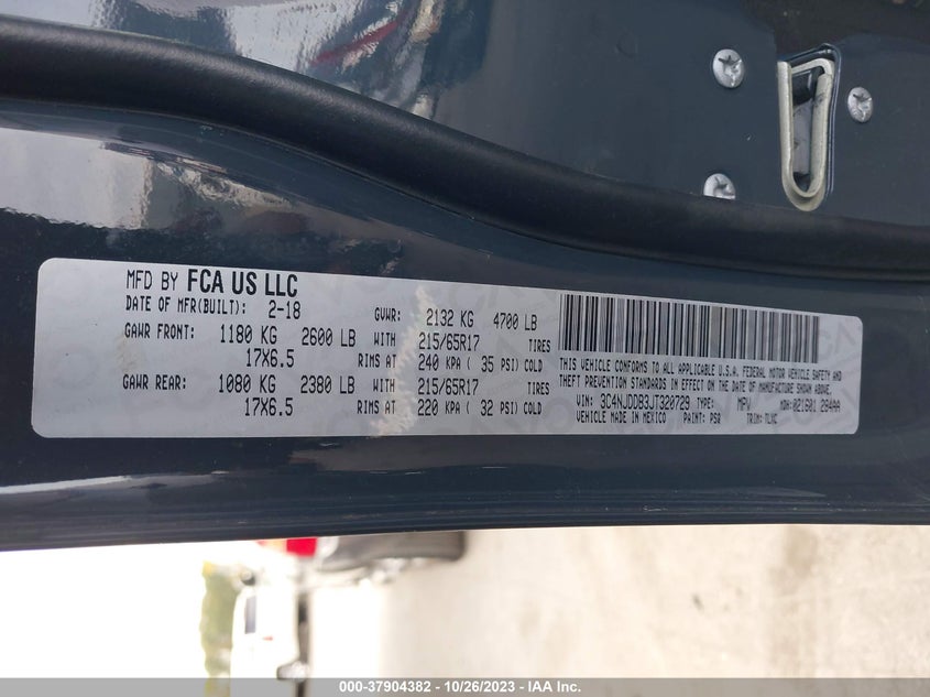 VIN 3C4NJDDB3JT320729 2018 JEEP COMPASS TRAILHAWK