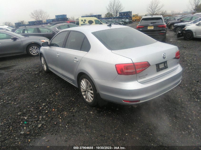 2015 VOLKSWAGEN JETTA SEDAN 1.8T SE 3VWD17AJ7FM232967