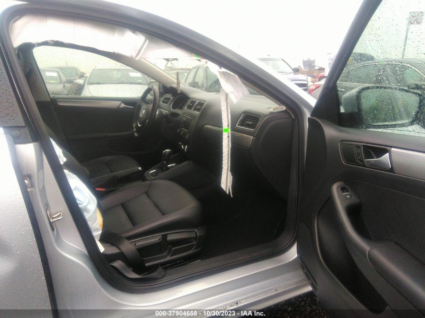 2015 VOLKSWAGEN JETTA SEDAN 1.8T SE 3VWD17AJ7FM232967