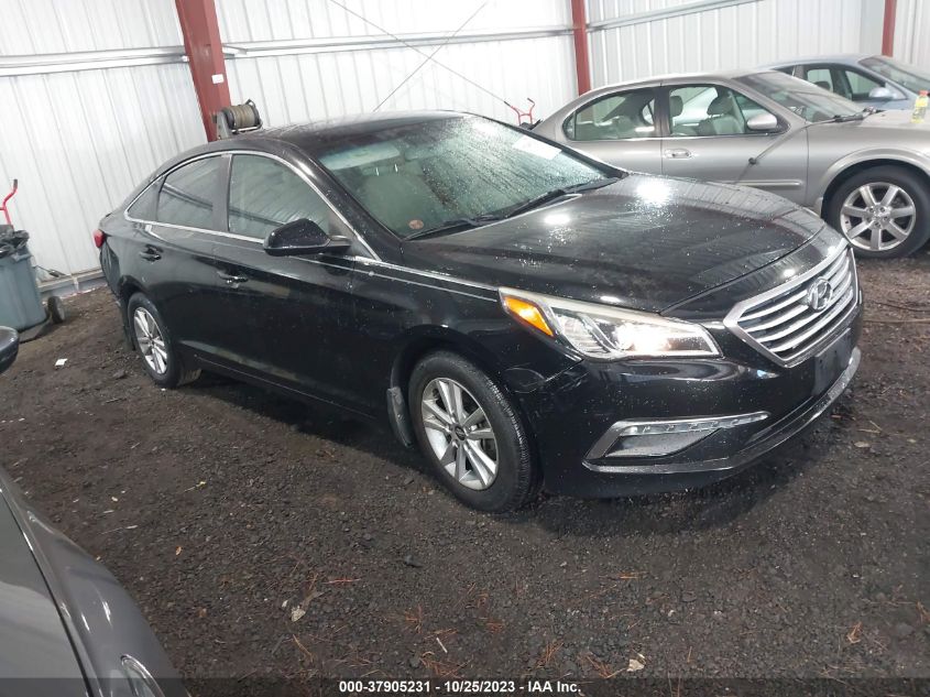 2015 HYUNDAI SONATA 2.4L SE - 5NPE24AF1FH225825