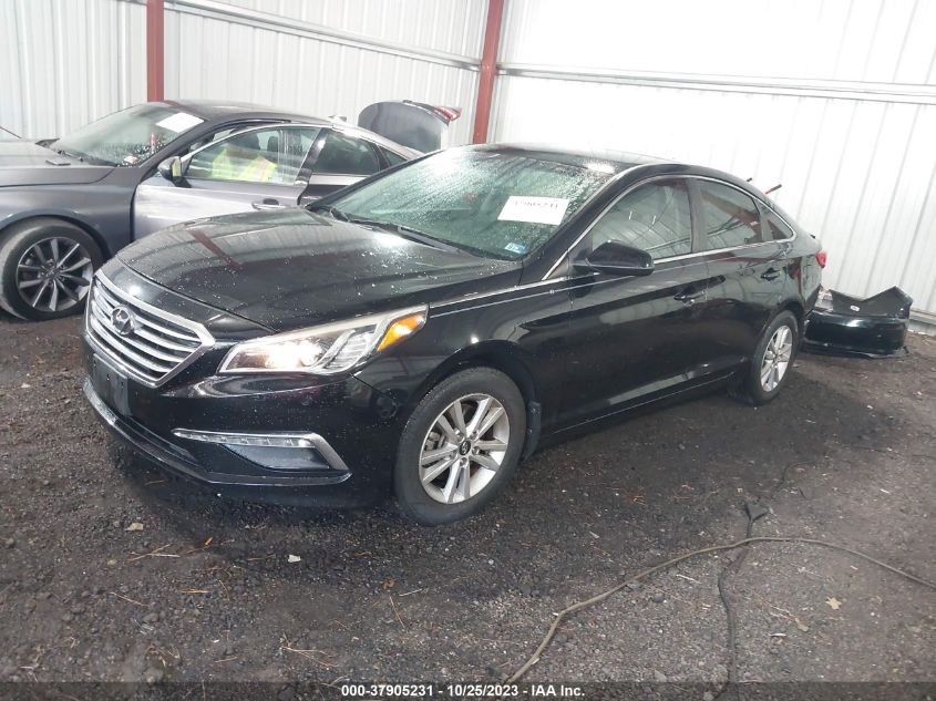 2015 HYUNDAI SONATA 2.4L SE - 5NPE24AF1FH225825