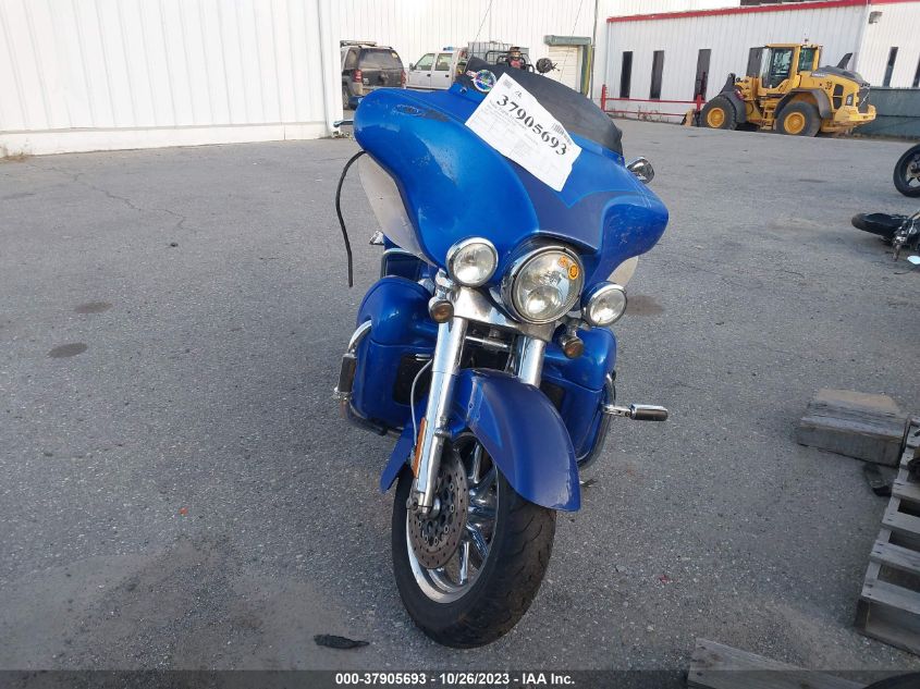2007 HARLEY-DAVIDSON FLHTCUSE - 1HD1PR8107Y952170
