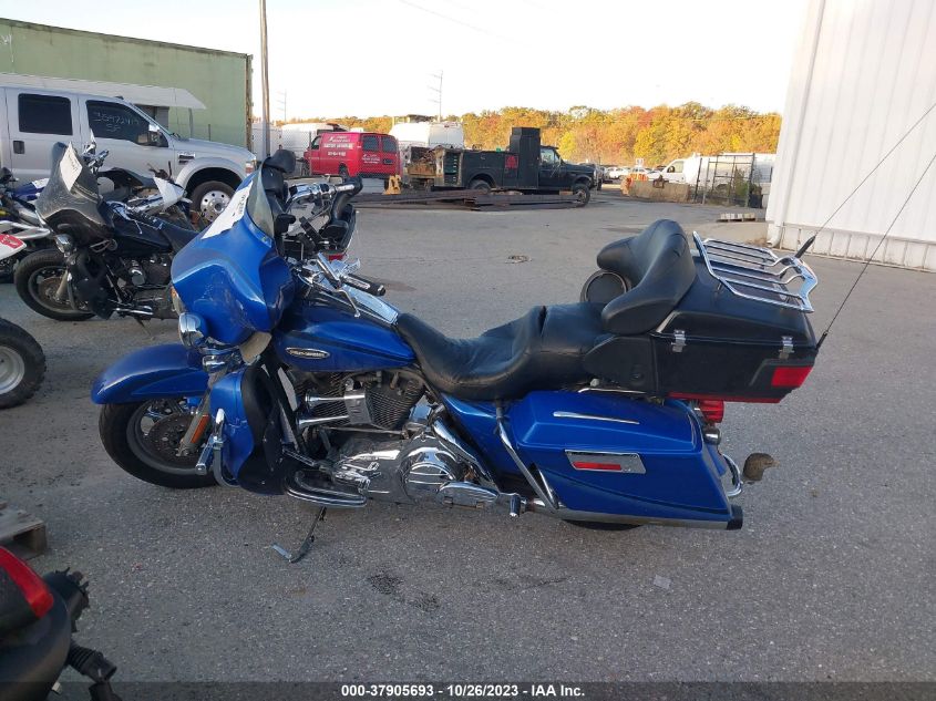 2007 HARLEY-DAVIDSON FLHTCUSE - 1HD1PR8107Y952170