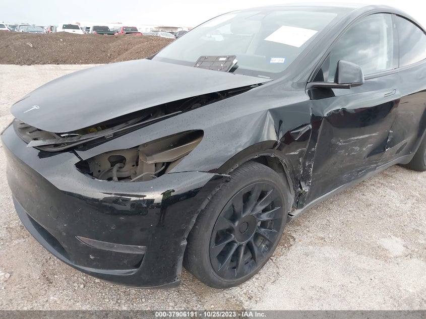 VIN 7SAYGDEE9NA006575 2022 TESLA MODEL Y
