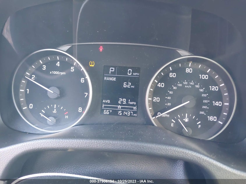 VIN 5NPD74LF2JH304150 2018 HYUNDAI ELANTRA SE