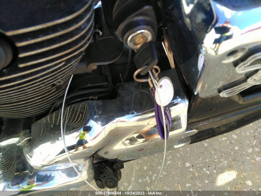 2003 HONDA VT750 DCB JH2RC44533M701633