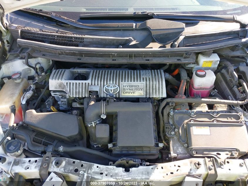 2015 TOYOTA PRIUS FOUR - JTDKN3DU6F1914376