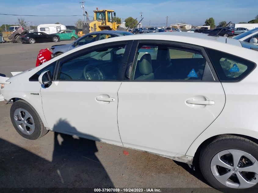 2015 TOYOTA PRIUS FOUR - JTDKN3DU6F1914376