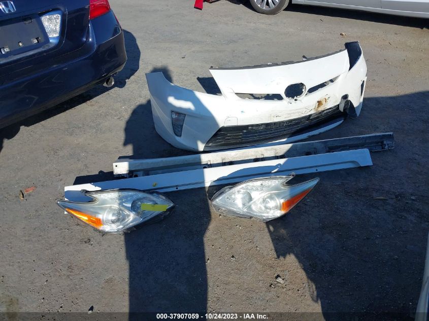2015 TOYOTA PRIUS FOUR - JTDKN3DU6F1914376