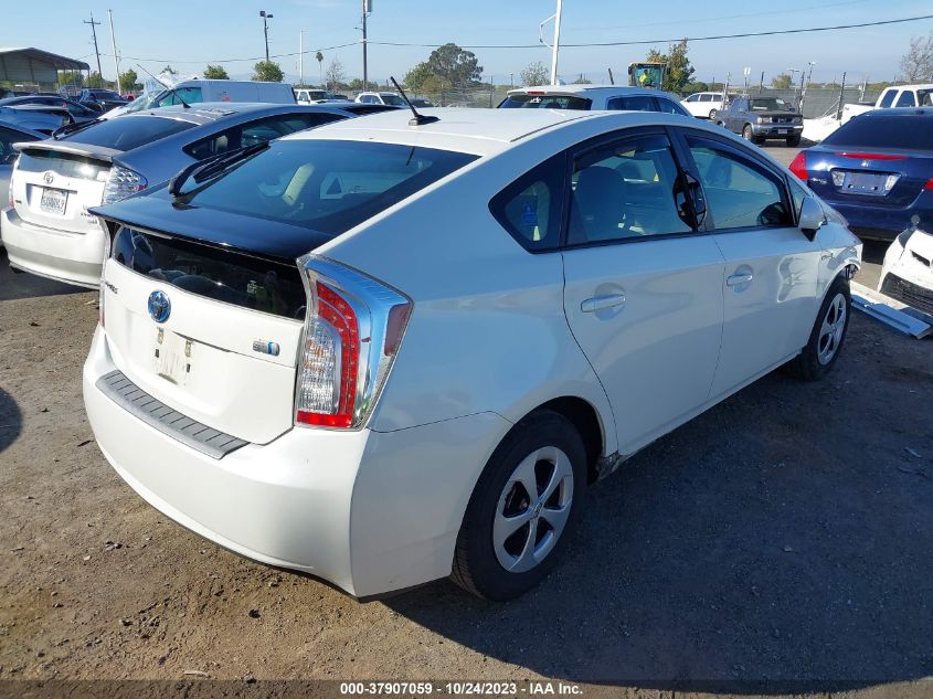 2015 TOYOTA PRIUS FOUR - JTDKN3DU6F1914376