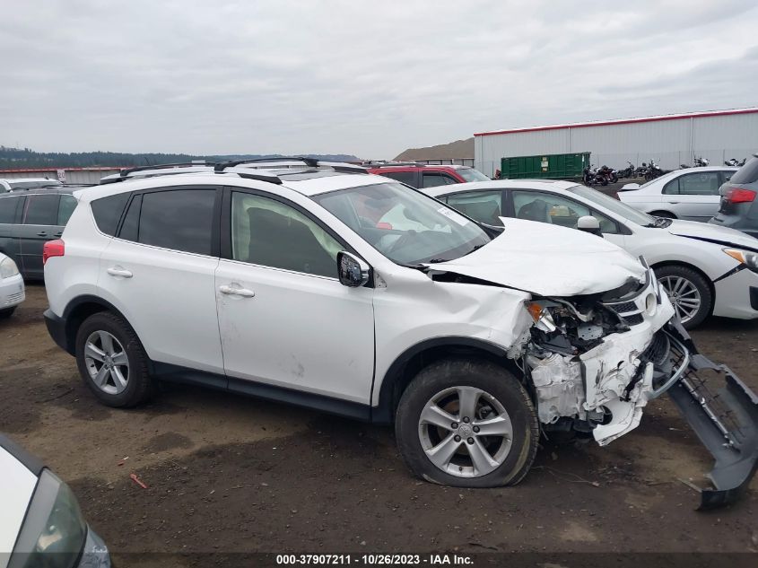 2014 TOYOTA RAV4 XLE - JTMRFREV1ED063106