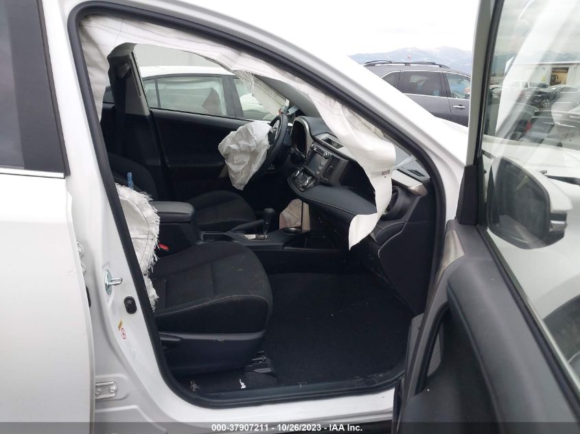 2014 TOYOTA RAV4 XLE - JTMRFREV1ED063106