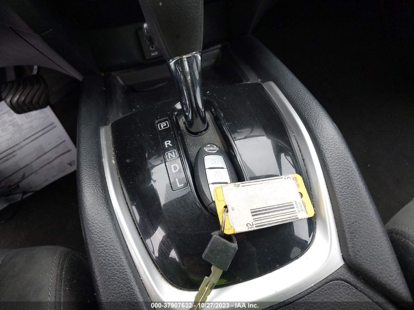 2015 NISSAN ROGUE SV - KNMAT2MT6FP527732