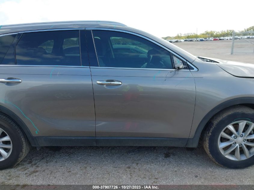 2017 KIA SORENTO LX - 5XYPG4A35HG258725