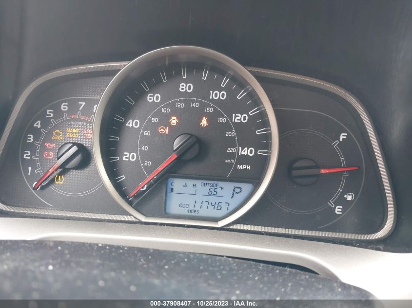 2014 TOYOTA RAV4 LE - JTMBFREV1ED064015