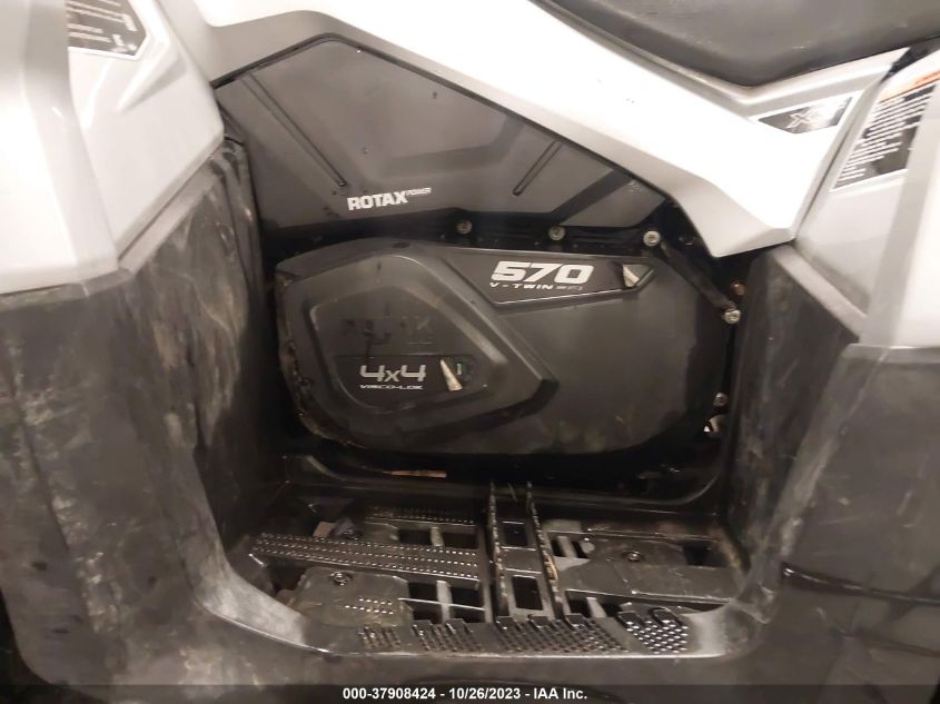 2019 CAN-AM OUTLANDER XT 570 - 3JBLKAT45KJ001564