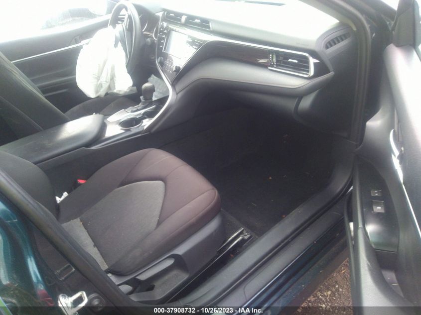 2019 TOYOTA CAMRY LE - 4T1B11HK0KU279751
