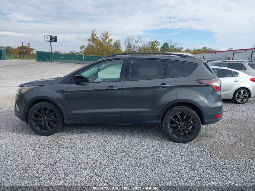 2017 FORD ESCAPE SE - 1FMCU0GD4HUB35475