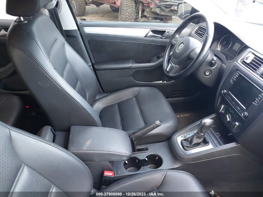 2013 VOLKSWAGEN JETTA SEDAN SE W/CONVENIENCE 3VWDP7AJ7DM309171