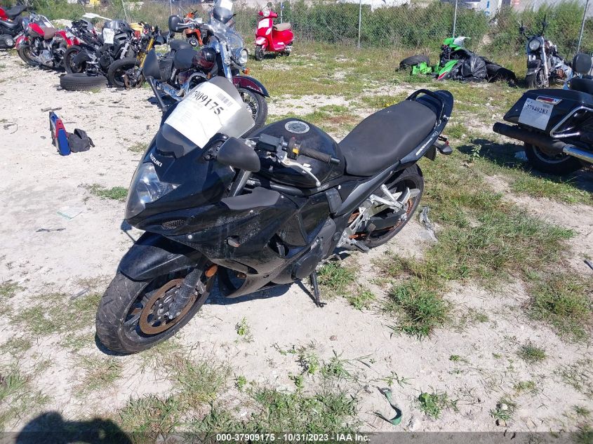 2011 SUZUKI GSX1250 F - JS1GW72B1B2100856