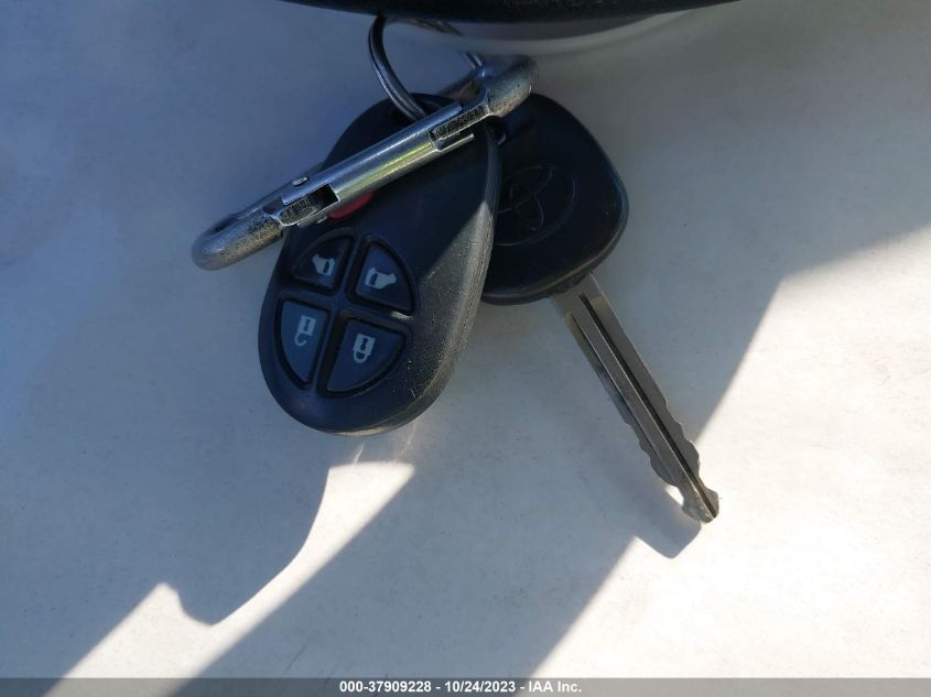 2015 TOYOTA SIENNA LE - 5TDKK3DC0FS617350