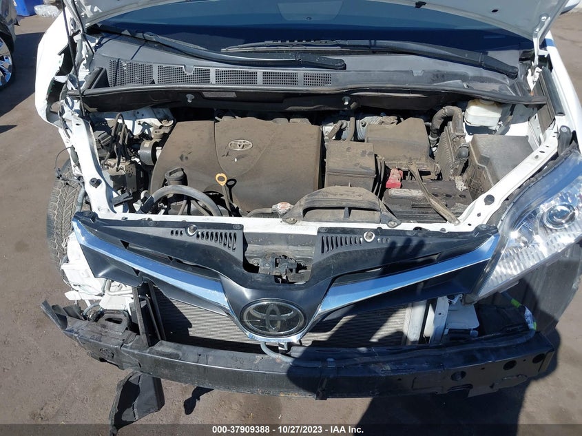 VIN 5TDKZ3DC2LS024760 2020 TOYOTA SIENNA LE