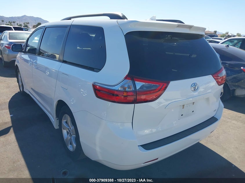 VIN 5TDKZ3DC2LS024760 2020 TOYOTA SIENNA LE