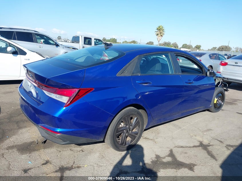 VIN 5NPLM4AG0NH084707 2022 HYUNDAI ELANTRA SEL
