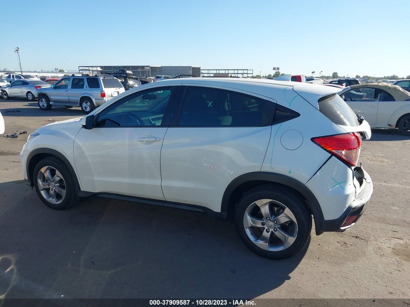 VIN 3CZRU5H39JM717965 2018 HONDA HR-V LX