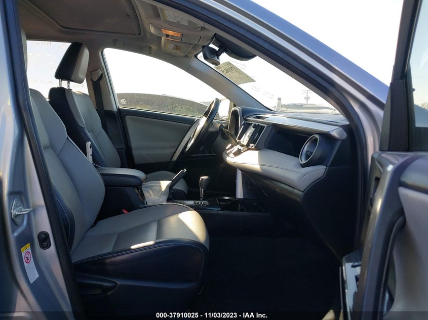 VIN JTMDFREV4JJ227406 2018 TOYOTA RAV4 LIMITED/PLATINUM