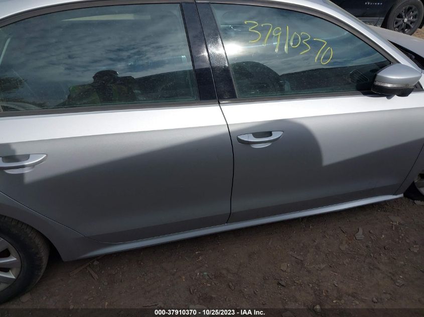 2015 VOLKSWAGEN PASSAT 1.8T WOLFSBURG ED - 1VWAT7A31FC002826