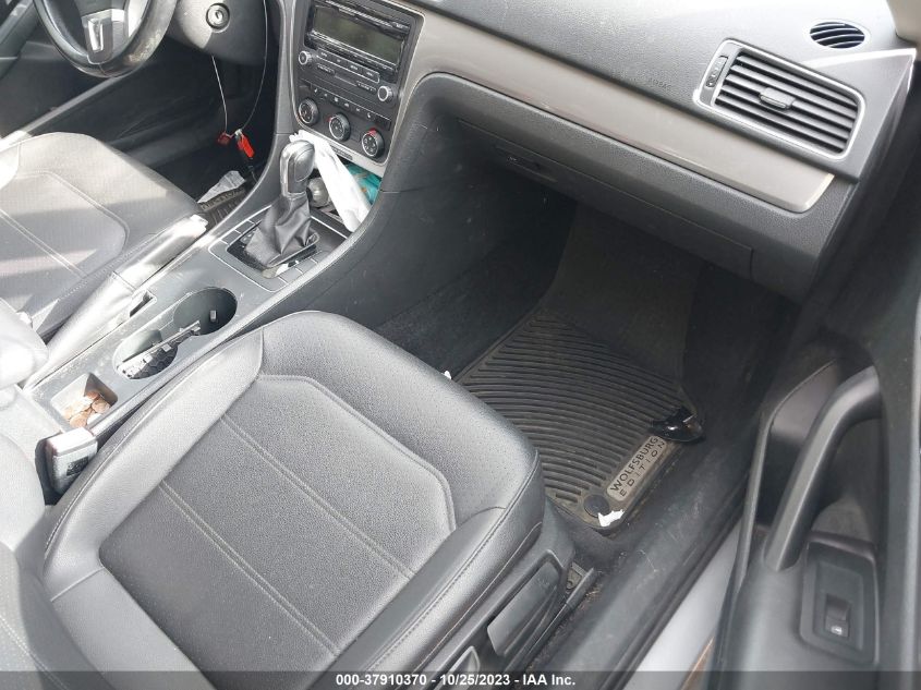 2015 VOLKSWAGEN PASSAT 1.8T WOLFSBURG ED - 1VWAT7A31FC002826