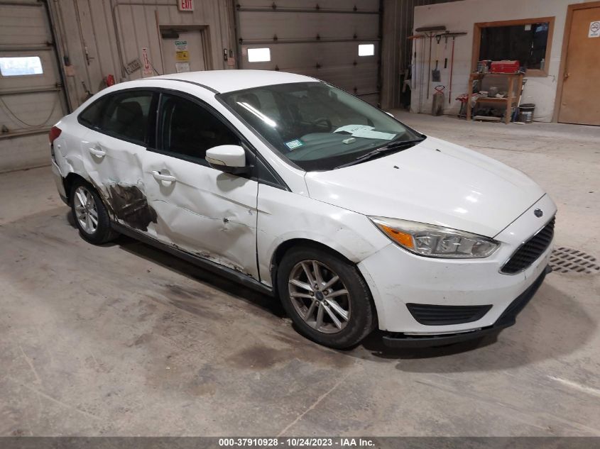 2015 FORD FOCUS SE - 1FADP3F24FL317543