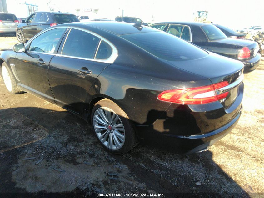 2015 JAGUAR XF I4 T PREMIUM - SAJWA0FS9FPU48528