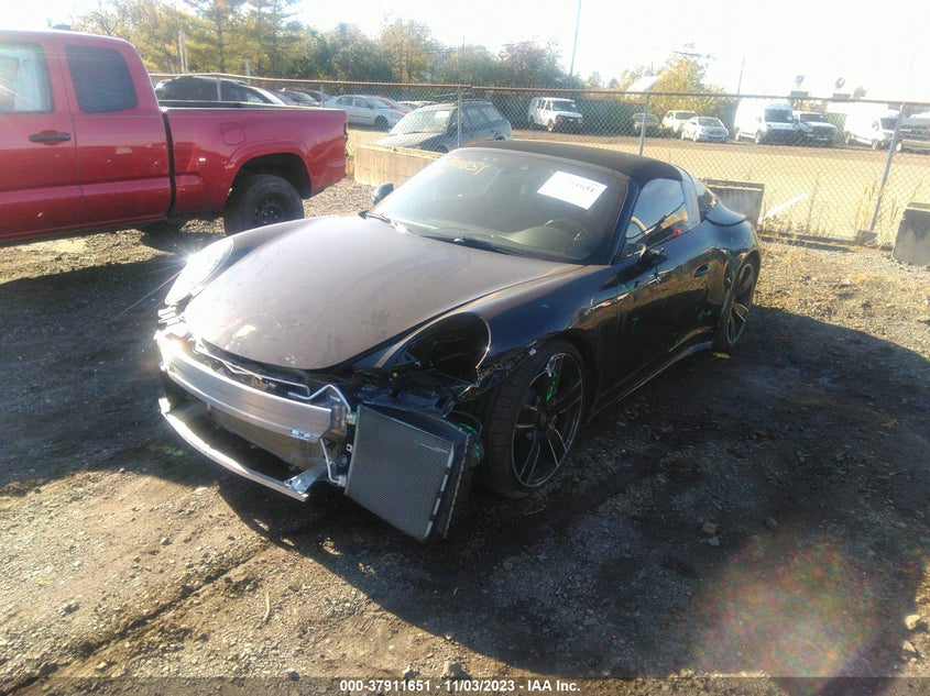 VIN WP0BA2A95HS132220 2017 PORSCHE 911 4