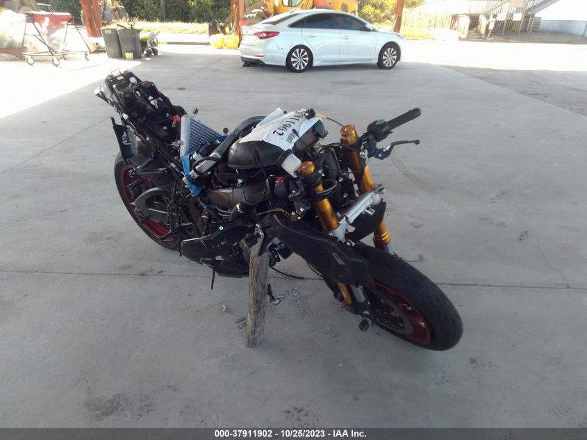 2020 SUZUKI GSX-R1000 R - JS1DM11H6L7100285