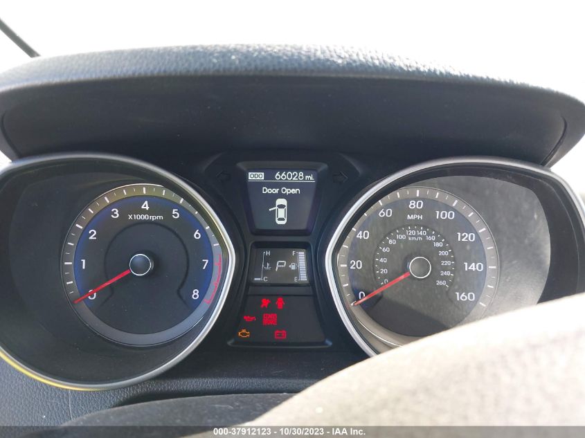 2015 HYUNDAI ELANTRA GT - KMHD35LH8FU246430